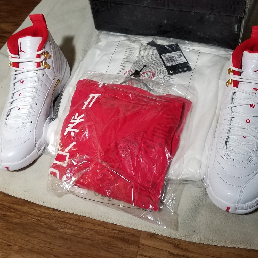 NWT AIR JORDAN 12 RETRO/BOX+3XL Hoodie+3XL SHIRT